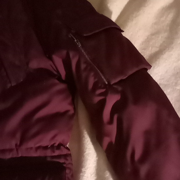 Winter Jacket ❄️ - Picture 3 of 7